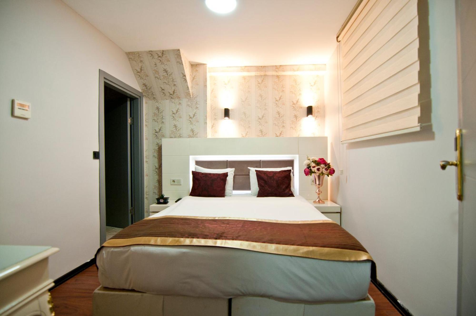 Vali Konak Hotel Istanbul Exterior photo