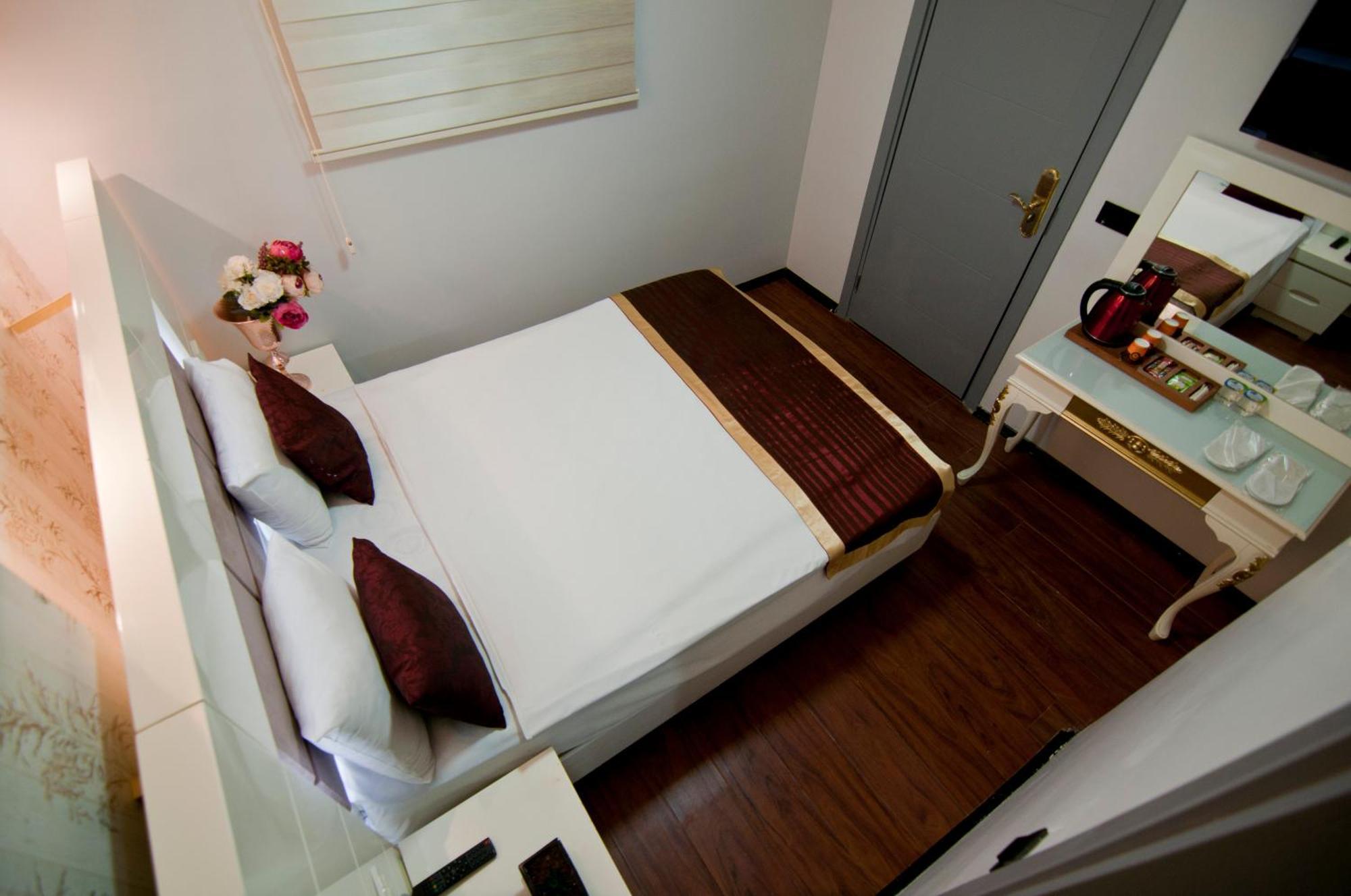 Vali Konak Hotel Istanbul Exterior photo